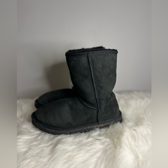 Ugg Australia classic boot black size US 9 - Picture 2 of 6